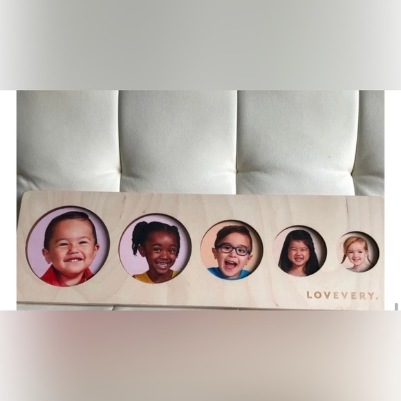Lovevery Circle of Friends Puzzle 13 Months (Missing all Circle Puzzle Pieces) - Picture 1 of 7